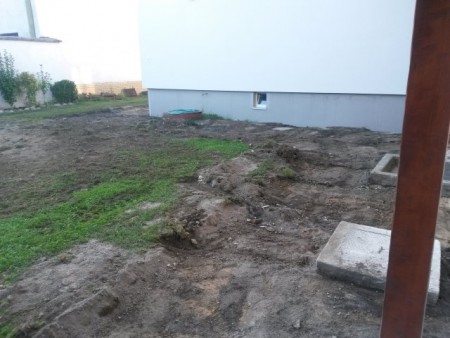 Príprava na osadenie obrubniíkov a podlože